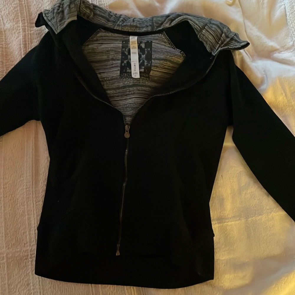 Special edition lulu zip up